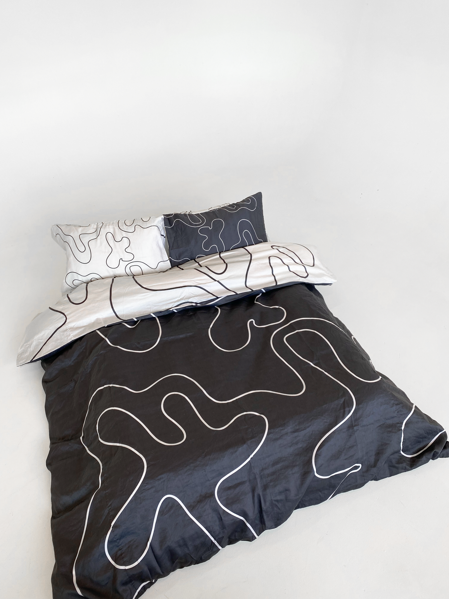 Dancing Shapes Duvet Set