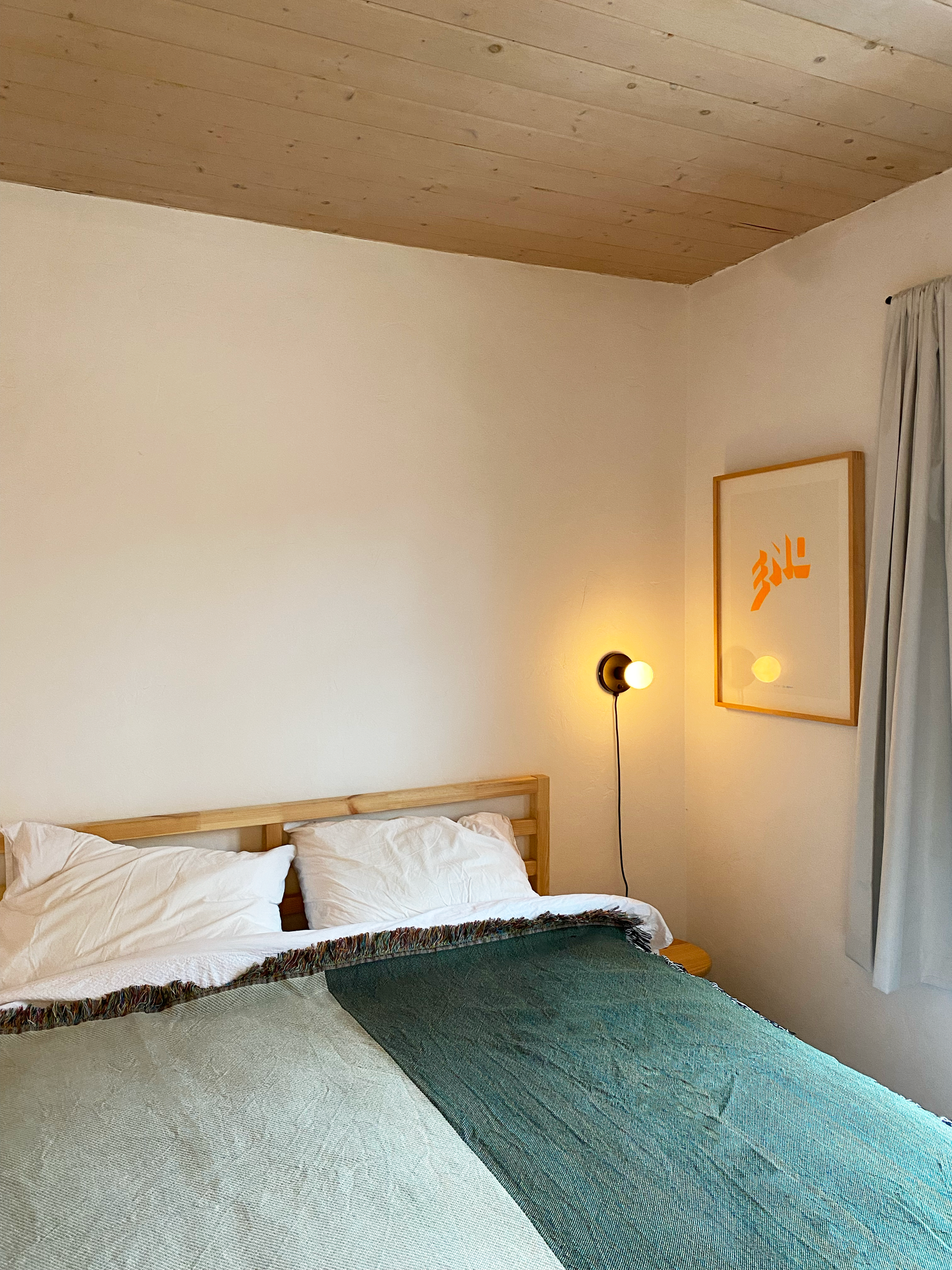 Gewebte Überwurfdecke mit Farbblockdesign