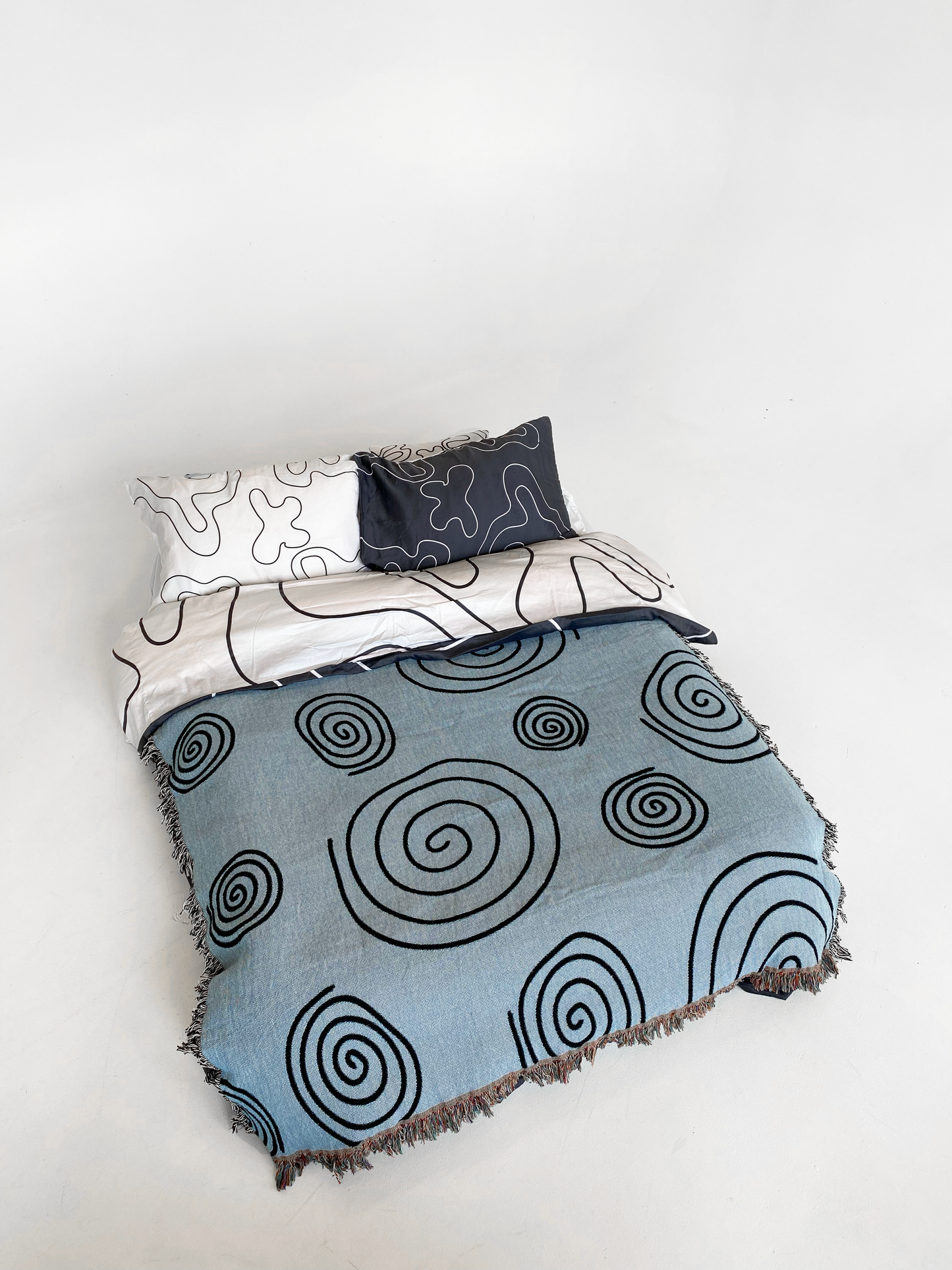 Dancing Shapes Duvet Set
