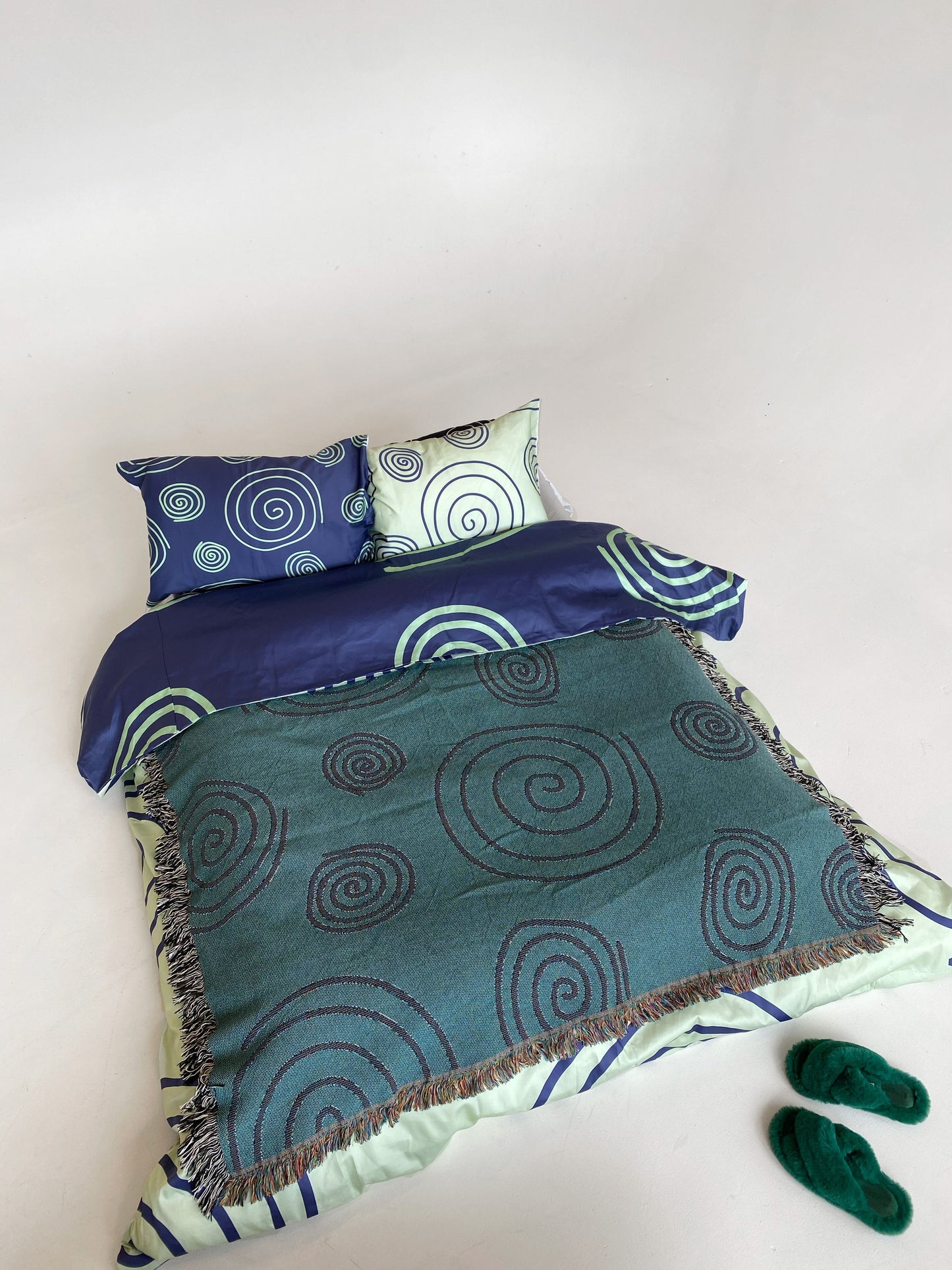 ツイール&スワール織りスローブランケット