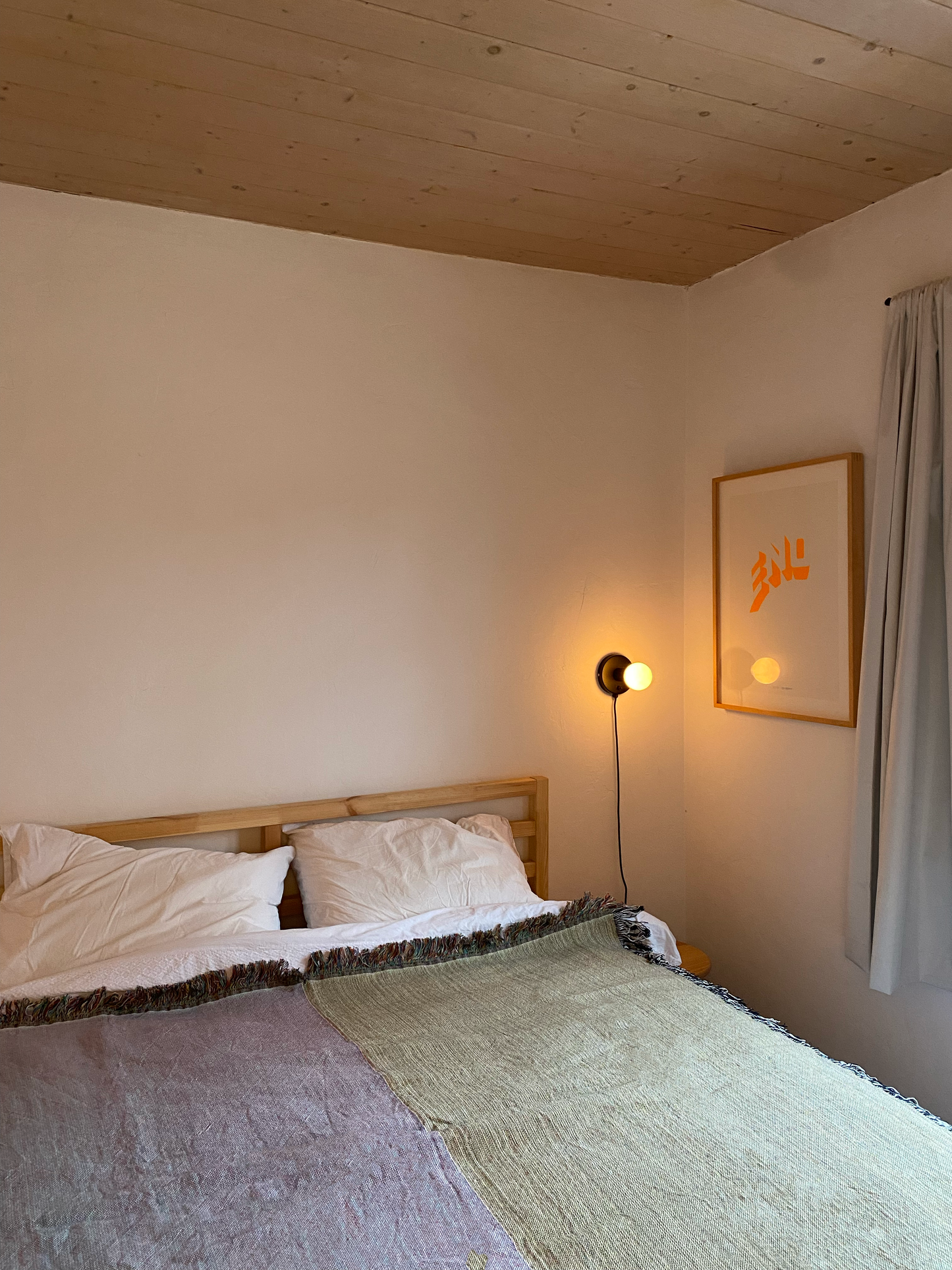 Gewebte Überwurfdecke mit Farbblockdesign