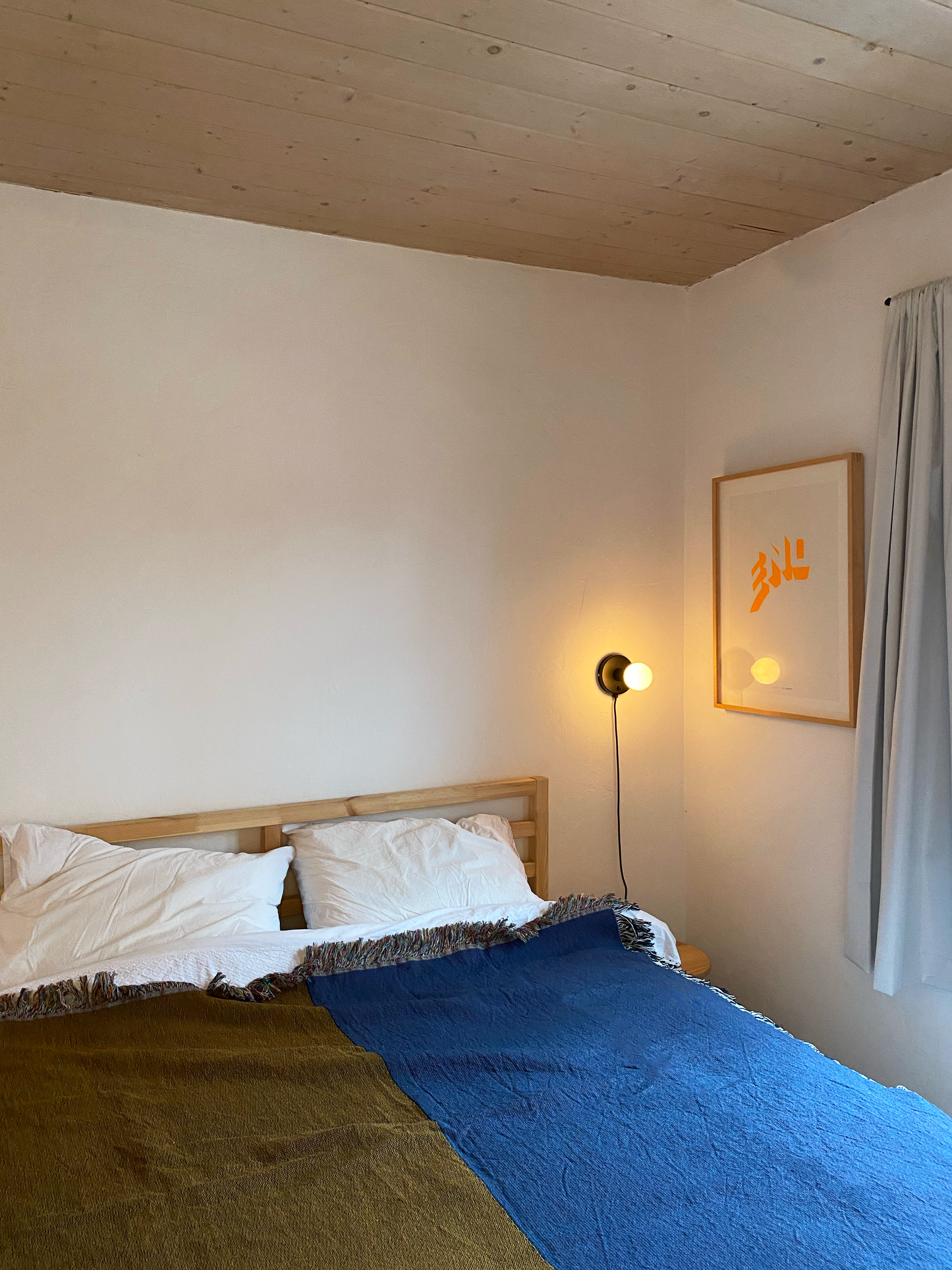Gewebte Überwurfdecke mit Farbblockdesign